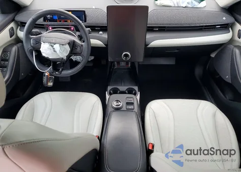 2022 Ford Mustang Mach-E Premium z USA, uszkodzony, nr VIN 3FMTK3R72NMA31341